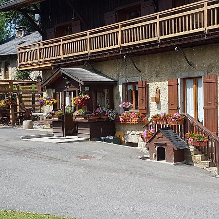孔布卢La Ferme Du Mont-Blanc住宿加早餐旅馆 外观 照片