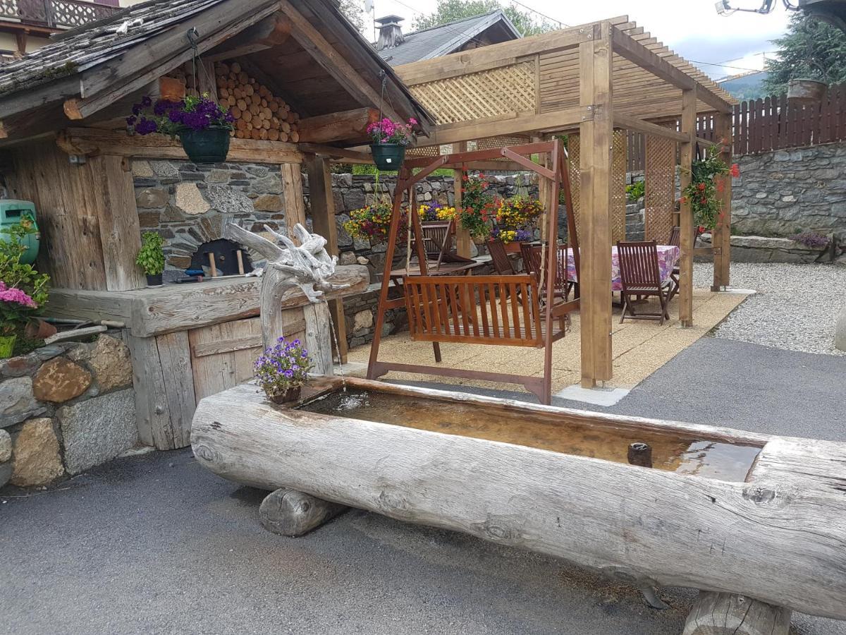 孔布卢La Ferme Du Mont-Blanc住宿加早餐旅馆 外观 照片